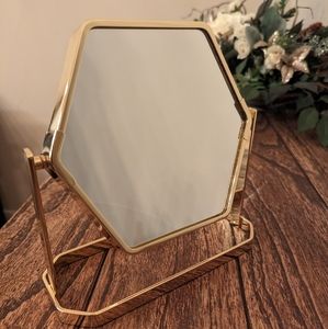 Double sided table top mirror